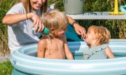 piscine-gonflable-dippy-120cm-vert-jardin-quut-enfants