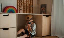 KIDYTALK-bleu rouge talkie walkie enfant chambre cachette