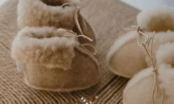 chaussons chaud taille 0 6 mois et taille 6 12 mois en laine epaisse made in EU
