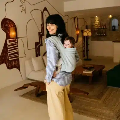 Studio Roméo : porte bébé UP&GO ONBUHIMO denim clair