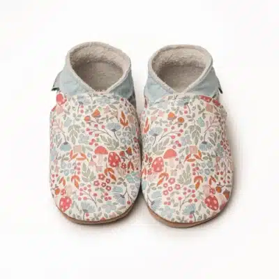 Inch blue : chaussons en cuir modèle Winnie