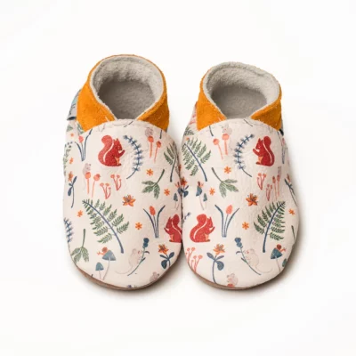 Inch blue : chaussons en cuir modèle Little friends