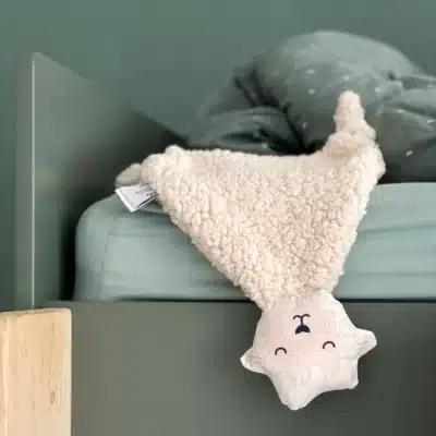 Carotte & Cie : doudou mouton en teddy côtelé écru