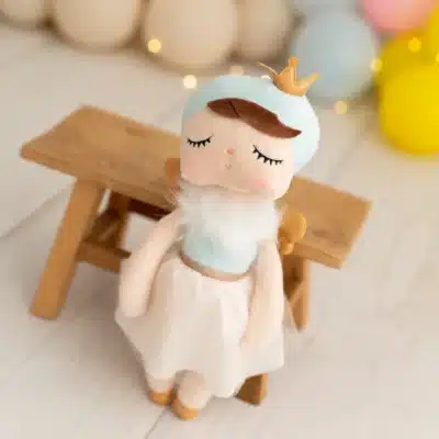 Poupée bleue en tissu