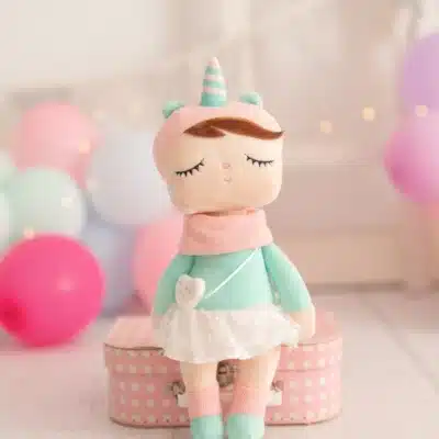 Poupée licorne en tissu