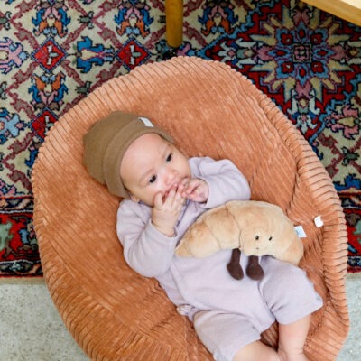 Tante Reine : bonnet de naissance Noisette